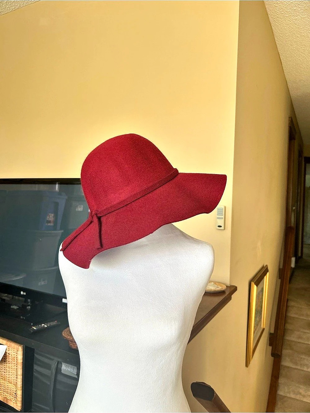 Wool Floppy Hat in Red Size 57 cm